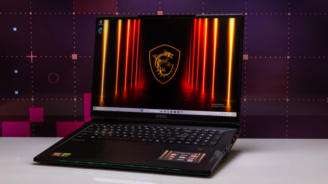 MSI Raider A18 HX: O...